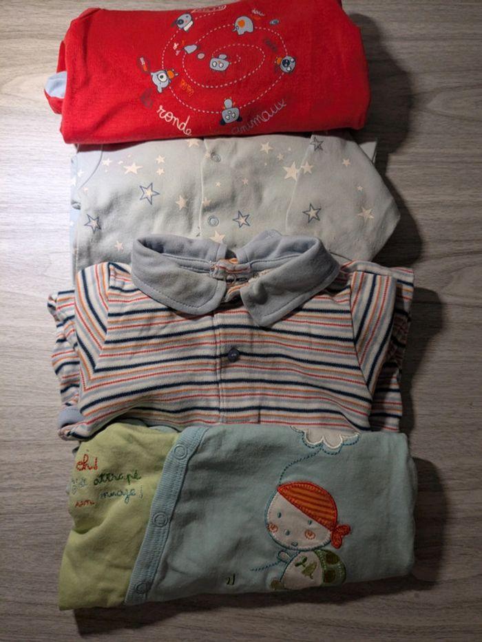 Lot de 4 pyjamas legers - photo numéro 1