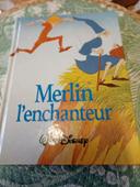 LIvre merlin l'enchanteur Walt Disney