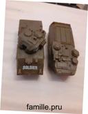 Lot de 2 voitures militaires