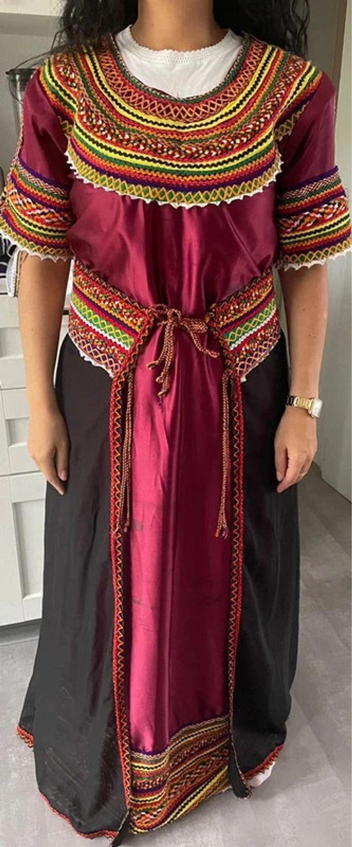 Robe kabyle moderne - photo numéro 1