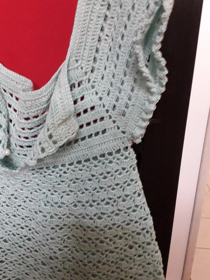 Superbe robe au crochet 2 ans - photo numéro 3