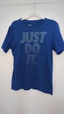 T-shirt Nike