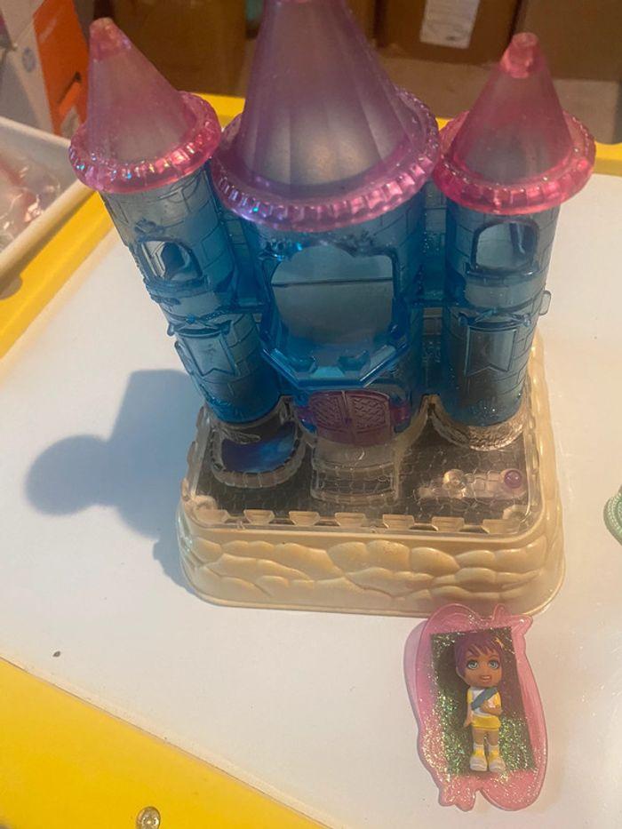 Château Polly Pocket et figurine - photo numéro 1