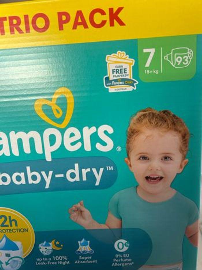 Pampers baby dry 93 couche taille 7 - photo numéro 3