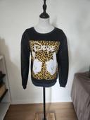 Pull noir main de mickey