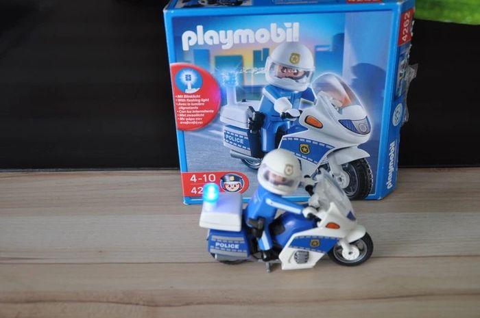 Boote set playmobil motard police 4262 - photo numéro 1