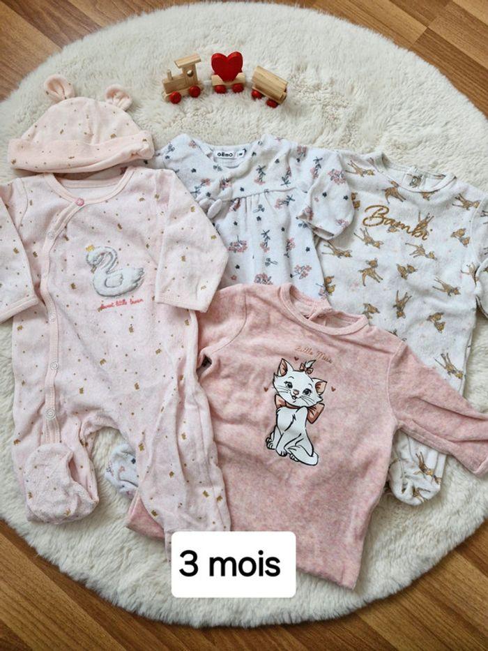 Lot pyjamas velours - photo numéro 1