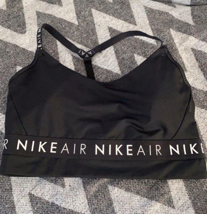 Brassière noir Nike - photo numéro 1