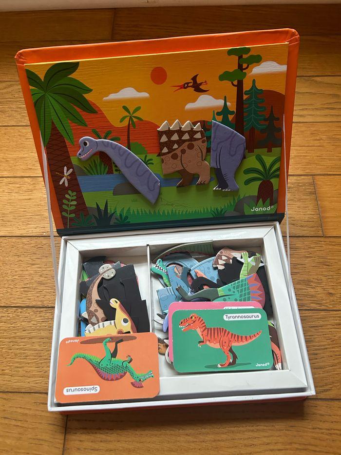 Magneti’book dinosaures Janod