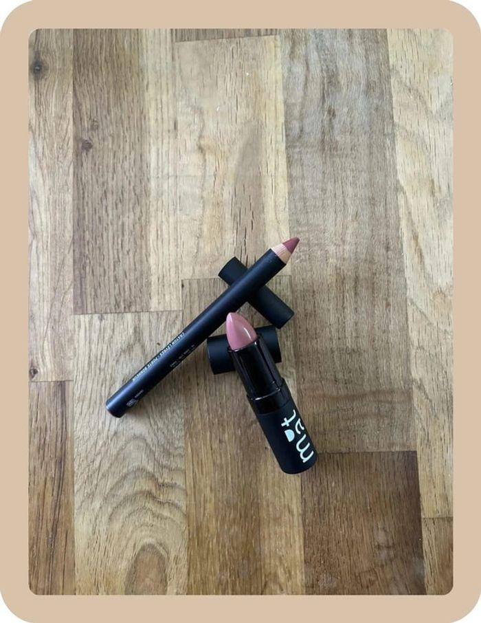 Crayon et Rouge à lèvre MAT Lady rose 💖 - photo numéro 1