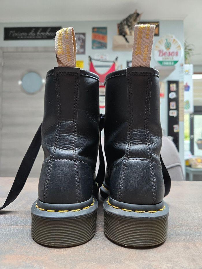 Doc Martens VEGAN pointure 36 - photo numéro 2