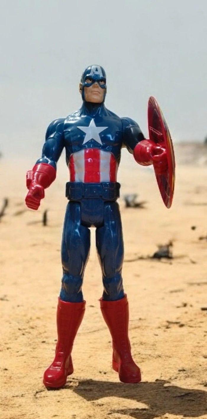 Captain America figurine articulée 30cm - photo numéro 1