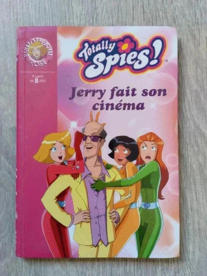 🌺 Livre Totally Spies Jerry fait son cinéma - photo numéro 1