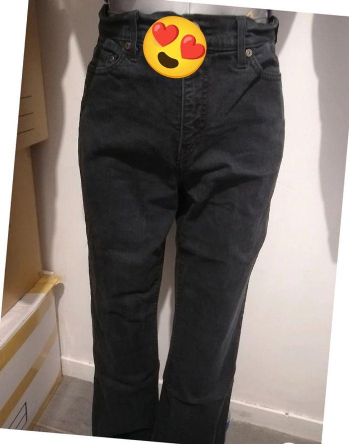 Jean femme Levi's taille 36 - photo numéro 1