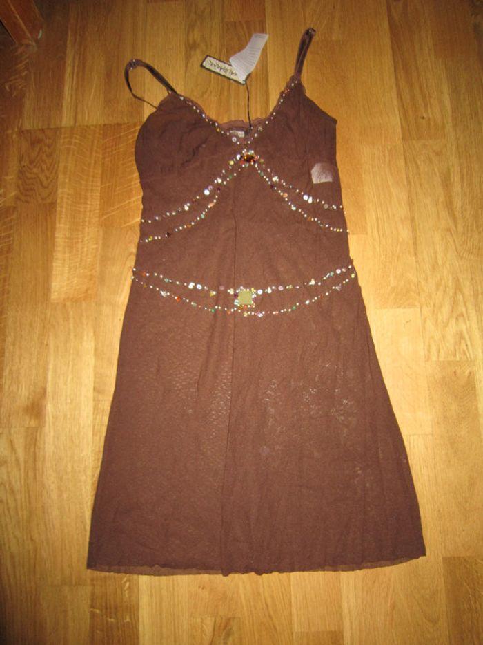 belle robe marron milaparmi déco de perles neuve S