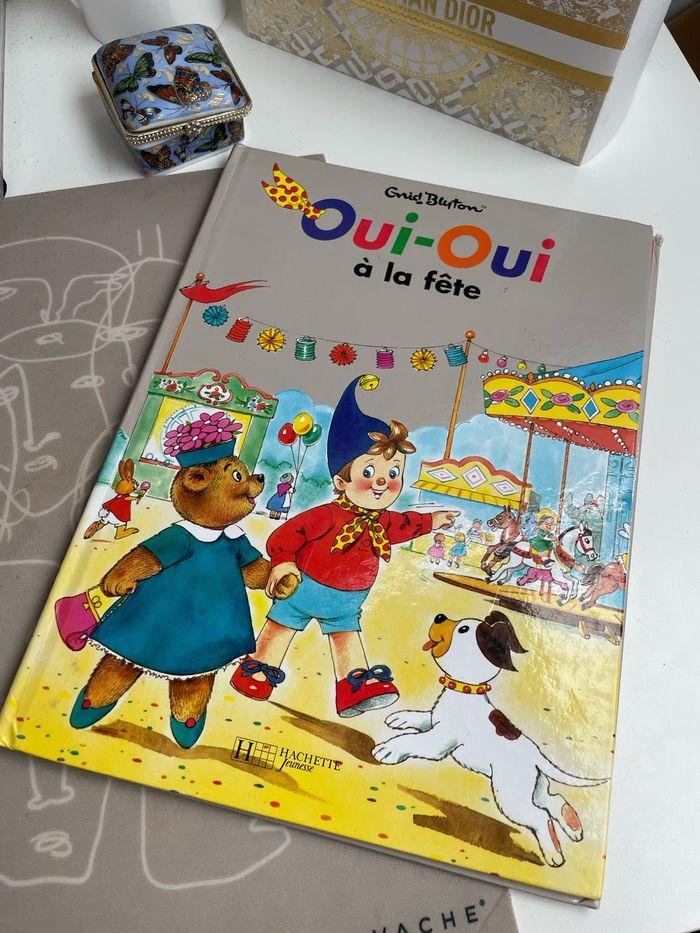 Livre enfant vintage - oui oui à la fête - photo numéro 1