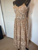 Magnifique robe dentelle beige