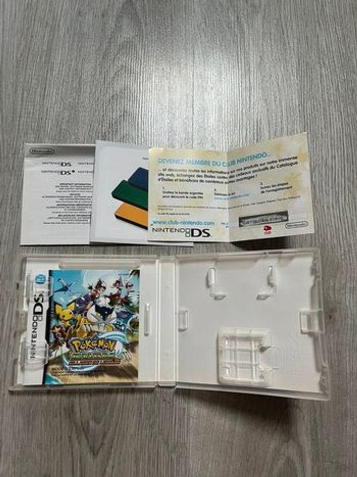 Boîte jeu DS Pokémon Ranger Sillages de lumière - photo numéro 3