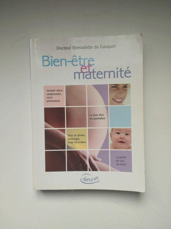 Livre Maternité - photo numéro 1