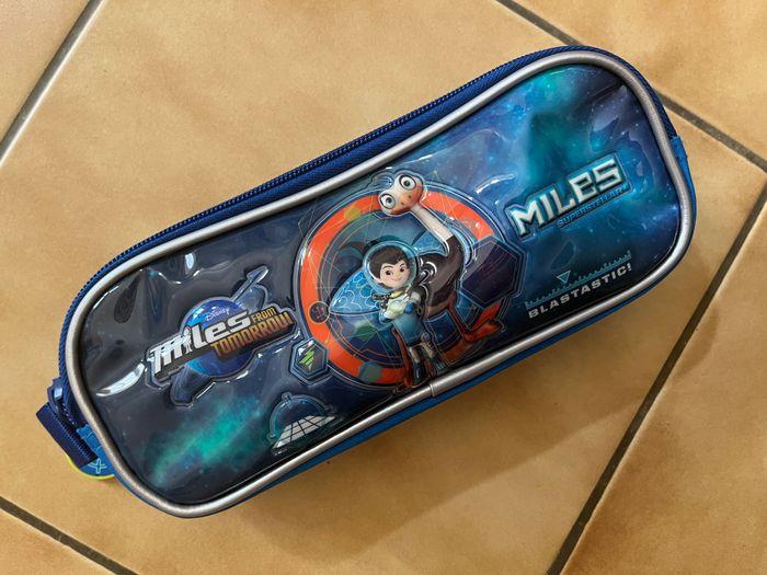 Trousse scolaire bleue Disney Miles from tomorrow neuve - photo numéro 1