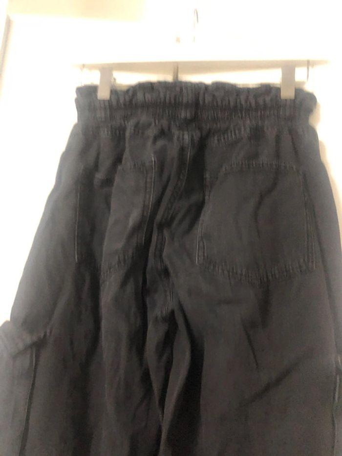 Pantalon cargo taille haute Bershka . Taille  36 - photo numéro 9