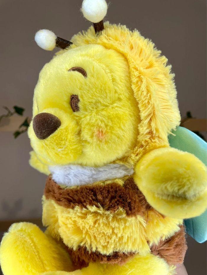 Peluche Disney Winnie l’ourson déguisé en abeille 🐝 - photo numéro 7