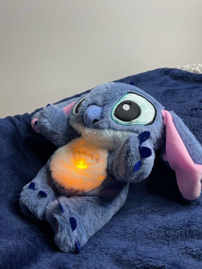 Peluche lumineuse respirante Disney Stitch - photo numéro 9