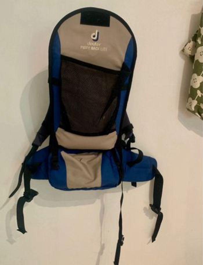 Porte bébé rigide Deuter - photo numéro 1