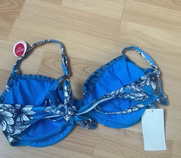 Haut de maillot de bain penti 80 D neuf - photo numéro 4