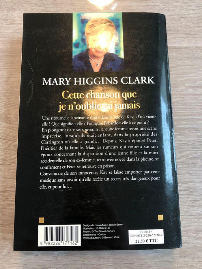 Roman Mary Higgins Clark - photo numéro 2