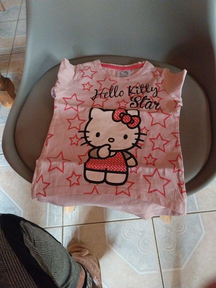 Pull hello kitty - photo numéro 1