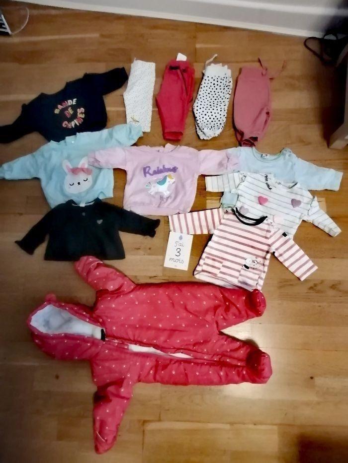 Lot vêtements bébé 3 mois - photo numéro 1