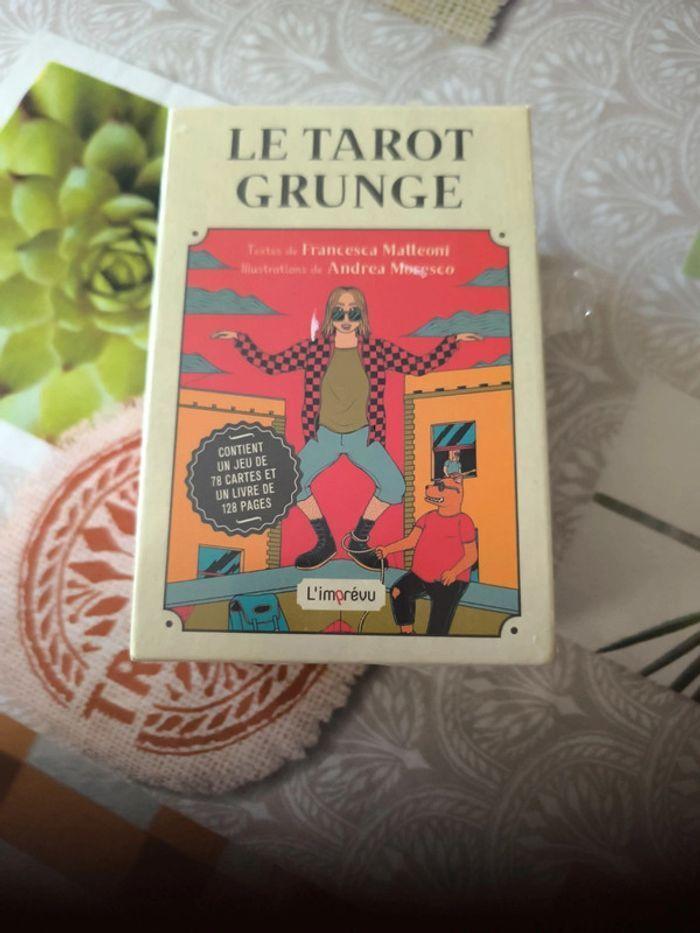 Tarot :  Le Tarot Grunge neuf sous blister - photo numéro 1