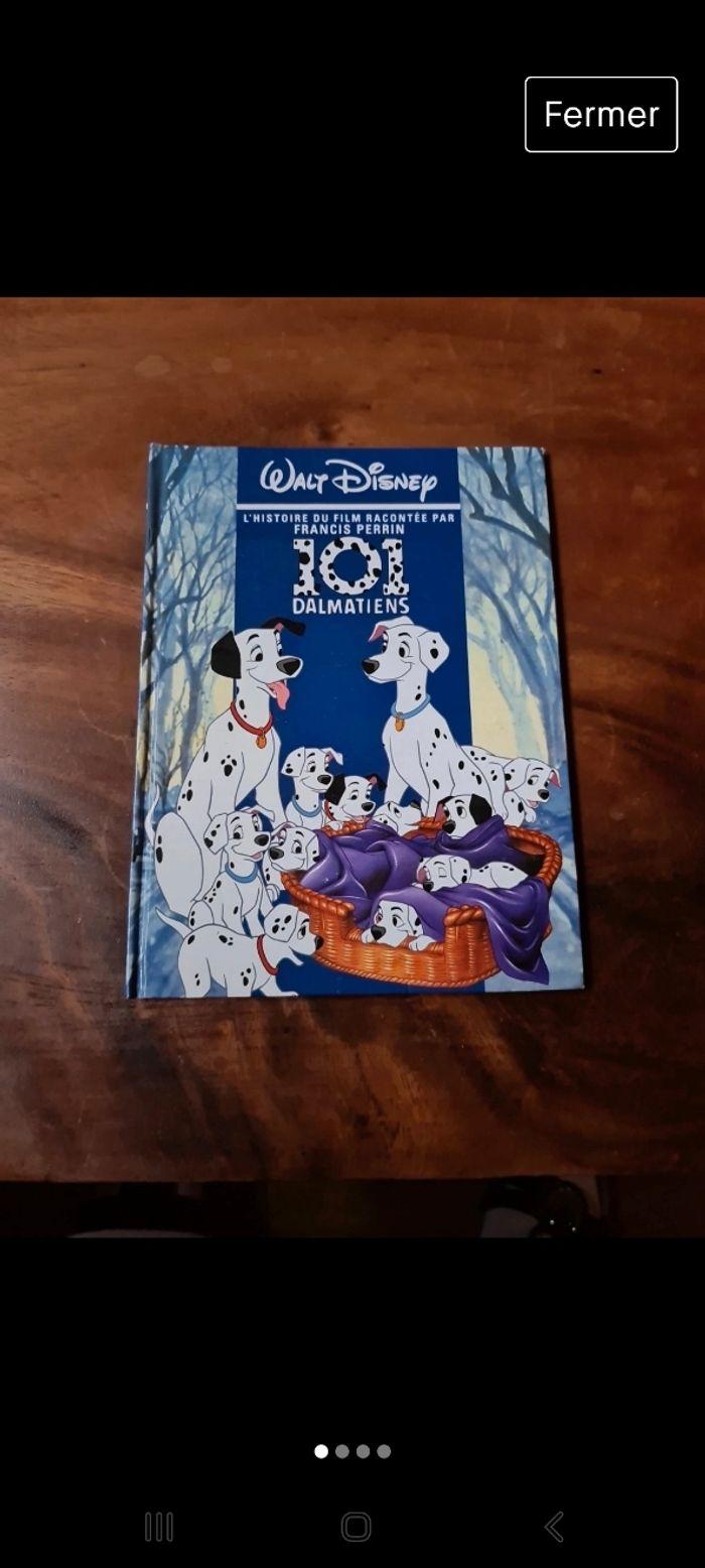 Livre Les 101 Dalmatiens - photo numéro 1