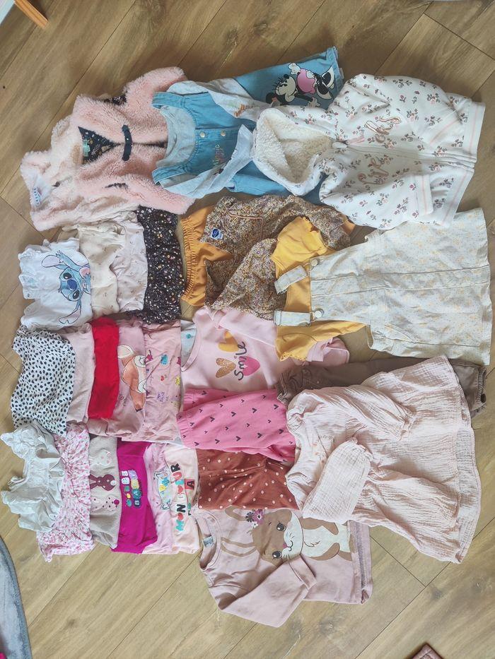 Lot vêtements bébé fille - photo numéro 1