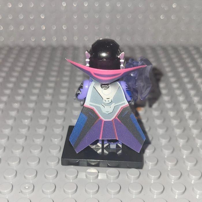 Minifigure  / Figurine  - Jeu Vidéo 🎮  - LOL - League Of Legends - Shauna Vayne - photo numéro 4