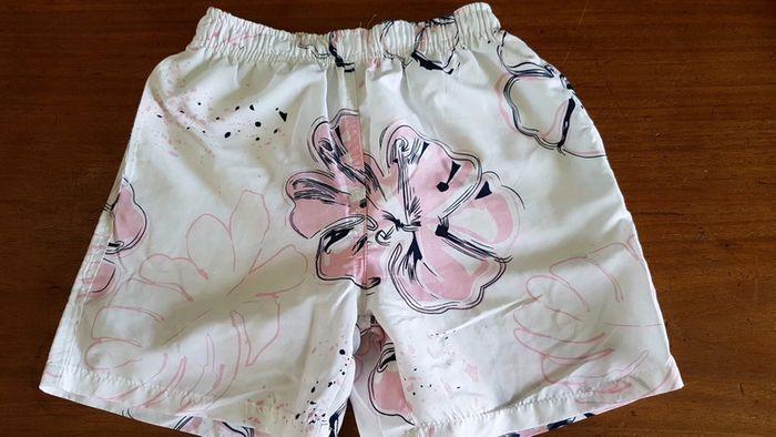 Short de plage T. 8 ans