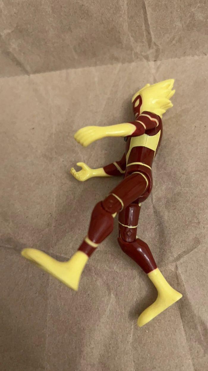 Bandai - 2008 Ben 10 Omniverse figurine Heatblast 10cm - photo numéro 2