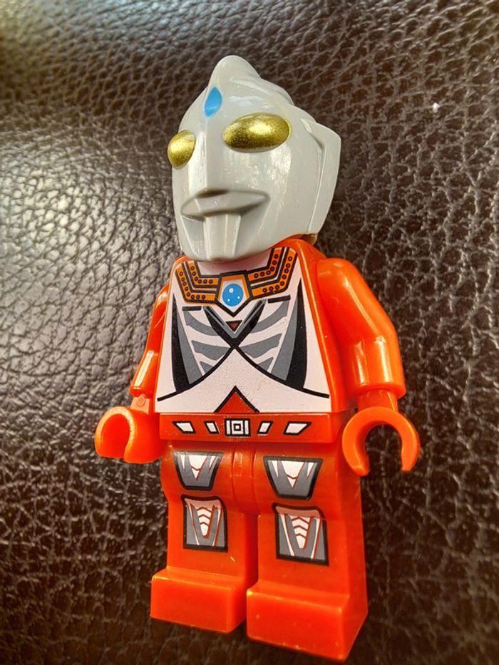 Figurine Lego compatible Ultraman - photo numéro 3