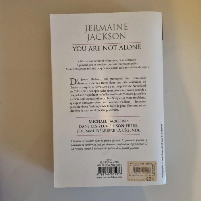 Livre " you are not alone" - photo numéro 2