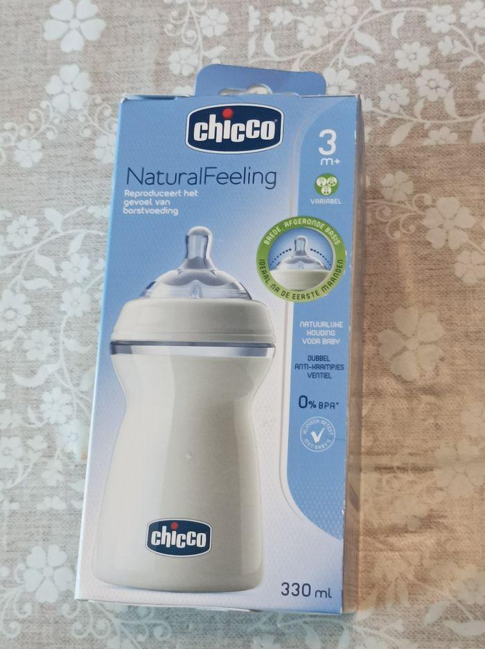 Biberon Chicco 3 mois plus - photo numéro 1