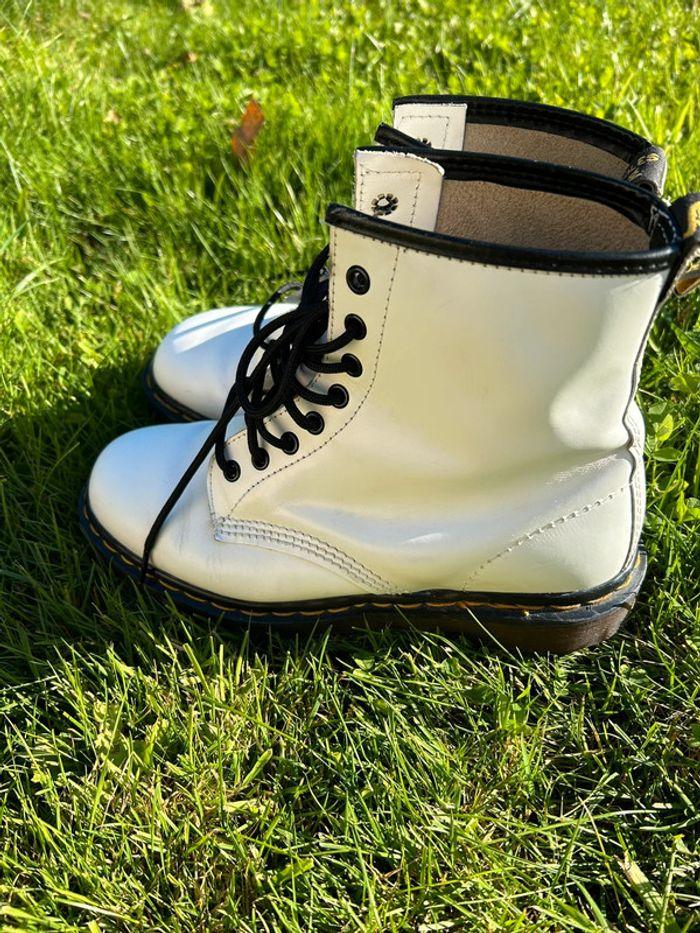 Bottines Dr Martens MIE taille 7 = 41 - photo numéro 3