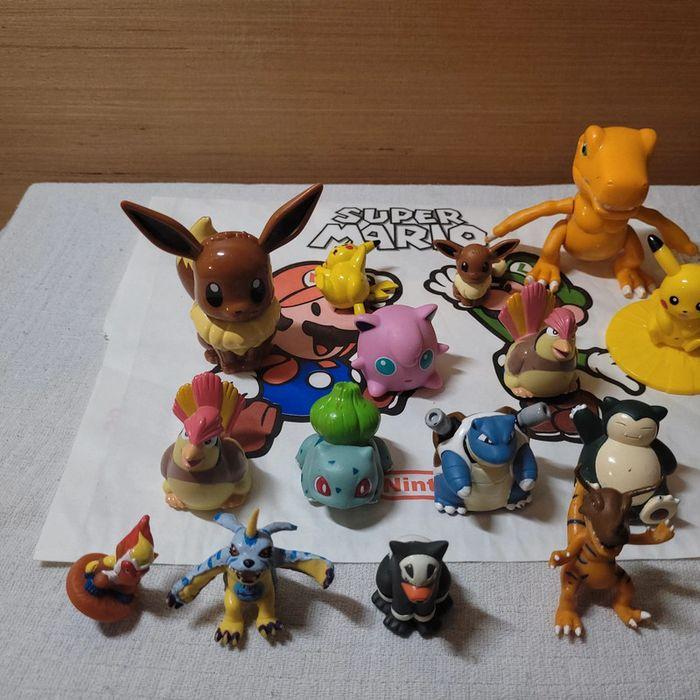 17 figurines Digimon, Pokémon - photo numéro 2