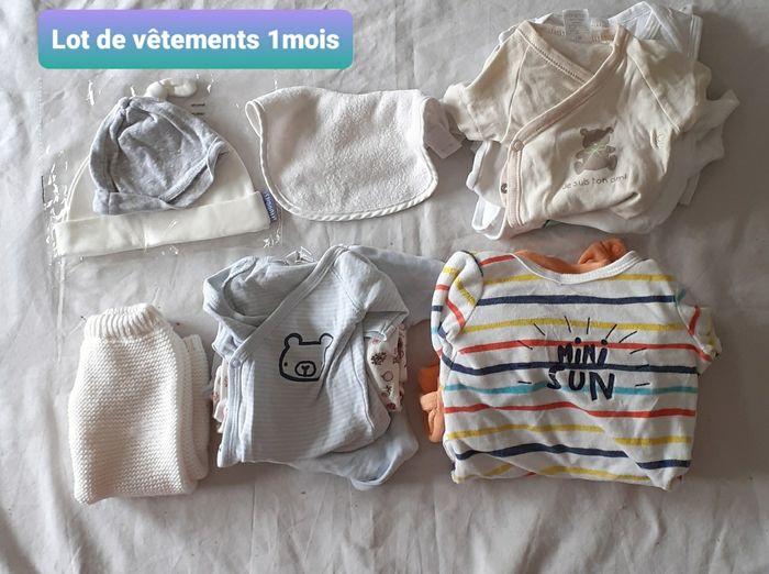 Lot de vêtements mixte 1 mois - photo numéro 1