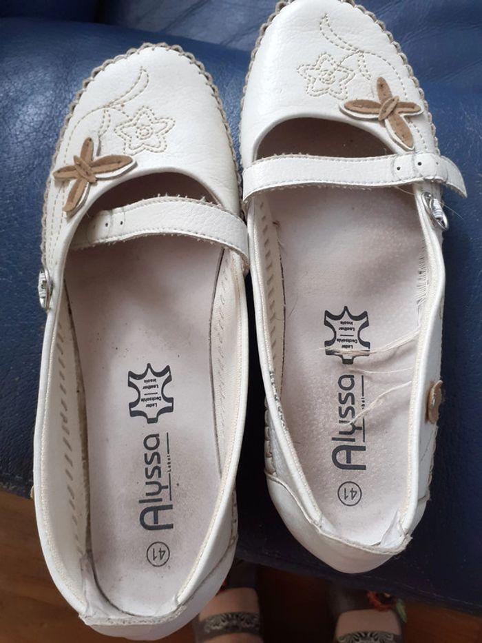 Chaussures ete legeres blanche - photo numéro 1