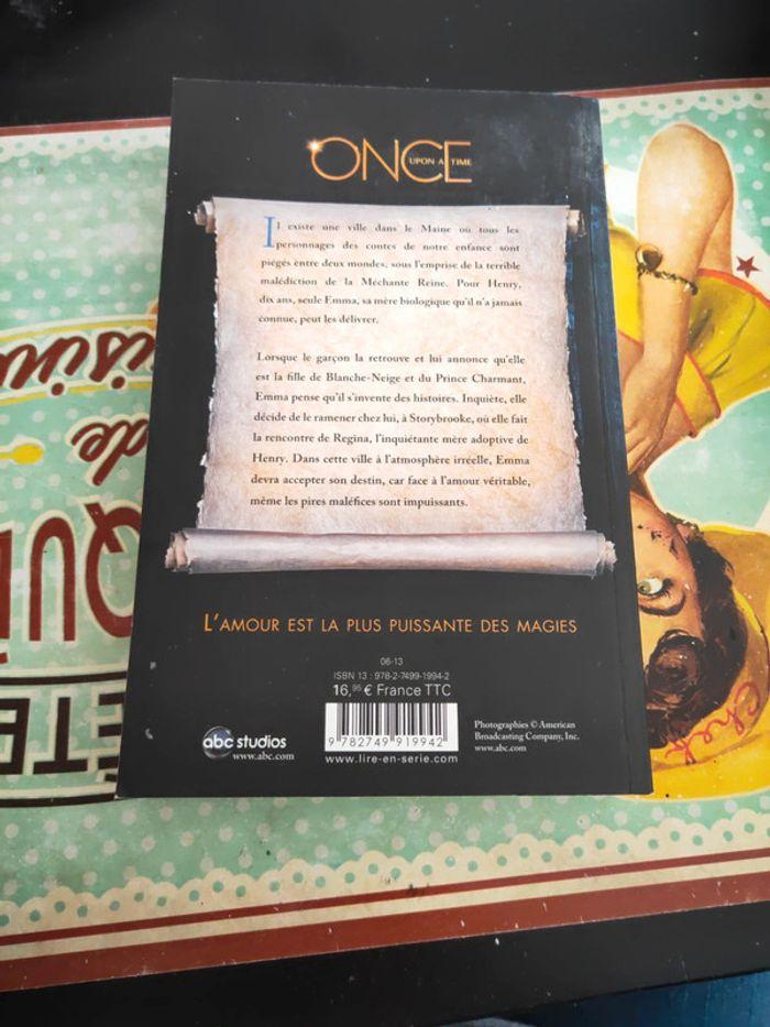 Livre once upon a time - photo numéro 2