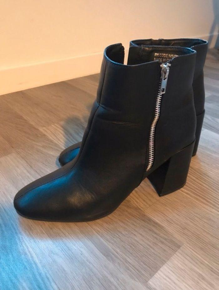 Bottines noires zippees - photo numéro 1