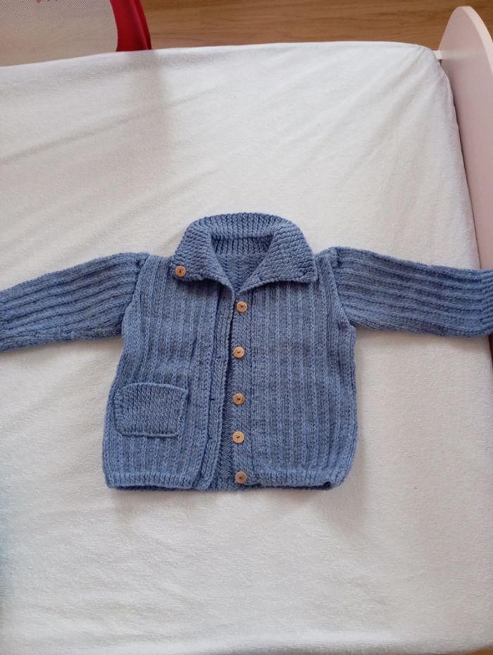 Gilet en laine fait main taille 2 - 3 ans - photo numéro 1