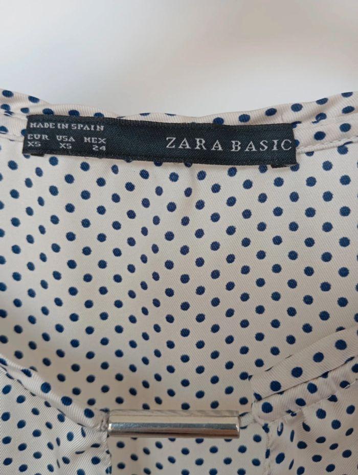 Top Zara beige à pois bleu marine - photo numéro 3