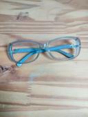 Lunettes grises monture plastique